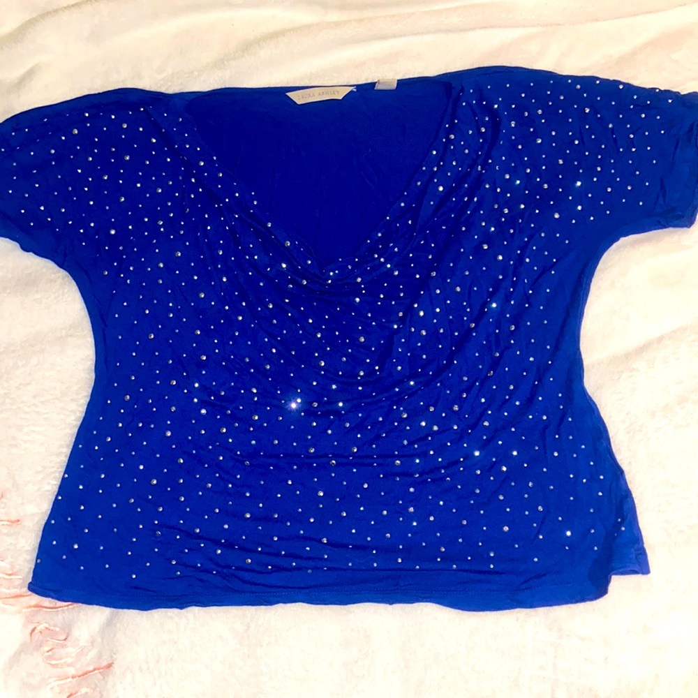 Tee shirt